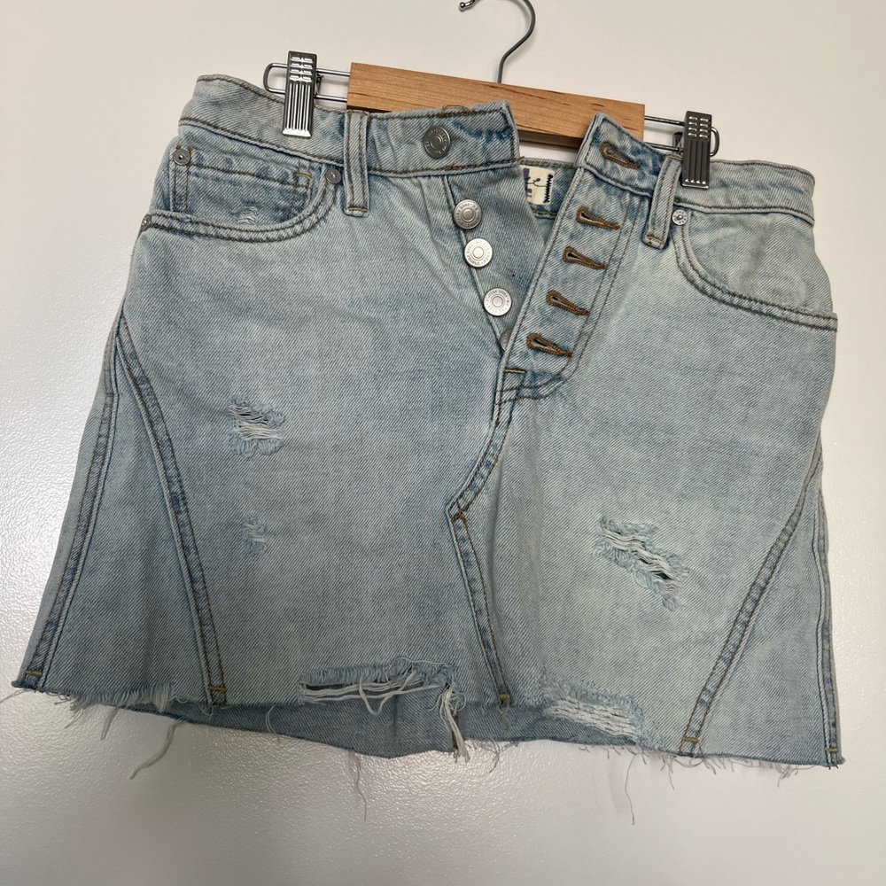 women’s skirt